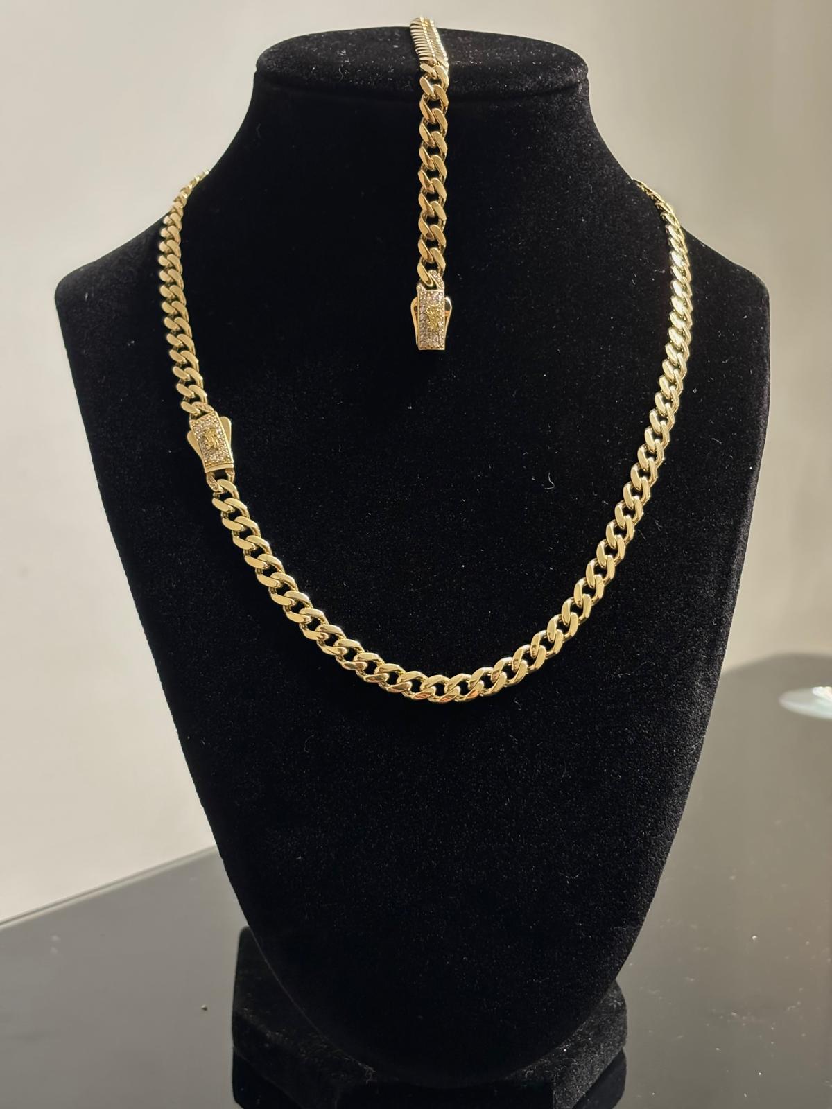 Conjunto baby monaco